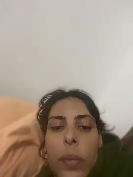 Snapshot of Sarah-safada chatting on June 12, 1:14 am Sarah-safada online show from June 12, 1:14 am