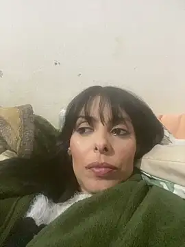 Snapshot of Sarah-safada chatting on May 30, 2:51 am Sarah-safada online show from May 30, 2:51 am