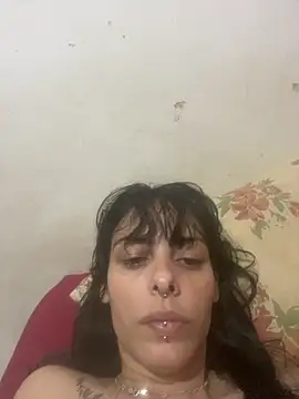 Snapshot of Sarah-safada chatting on April 29, 12:59 am Sarah-safada online show from April 29, 12:59 am