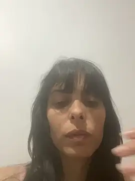 Snapshot of Sarah-safada chatting on June 7, 1:55 am Sarah-safada online show from June 7, 1:55 am