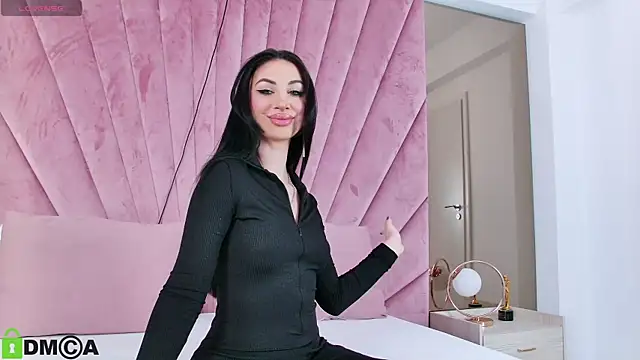 Snapshot of MeganHopeX chatting on March 7, 7:08 am MeganHopeX online show from March 7, 7:08 am