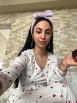 Snapshot of MeganHopeX chatting on March 15, 11:51 am MeganHopeX online show from March 15, 11:51 am