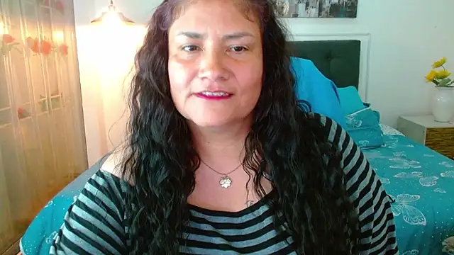 Snapshot of salomexlove_20 chatting on July 16, 1:30 pm salomexlove 20 online show from July 16, 1:30 pm