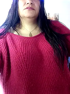 Snapshot of salomexlove_20 chatting on May 4, 1:25 pm salomexlove 20 online show from May 4, 1:25 pm