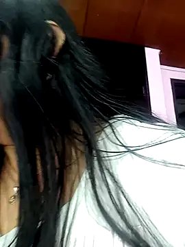 Snapshot of salomexlove_20 chatting on March 17, 1:08 pm salomexlove 20 online show from March 17, 1:08 pm
