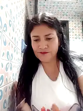 Snapshot of salomexlove_20 chatting on March 12, 3:29 pm salomexlove 20 online show from March 12, 3:29 pm