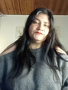 Snapshot of salomexlove_20 chatting on May 14, 1:41 pm salomexlove 20 online show from May 14, 1:41 pm