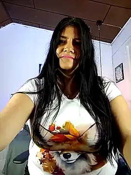 Snapshot of salomexlove_20 chatting on March 5, 12:44 pm salomexlove 20 online show from March 5, 12:44 pm