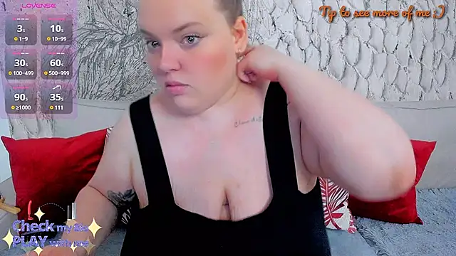 Snapshot of _MarryGirl_ chatting on January 9, 5:23 am MarryGirl online show from January 9, 5:23 am