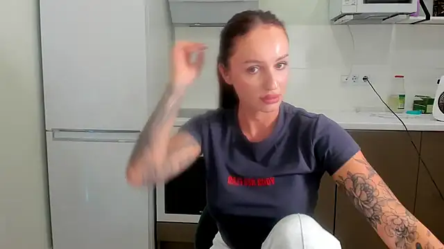 Snapshot of Your_Masha chatting on May 28, 9:17 am Your Masha online show from May 28, 9:17 am
