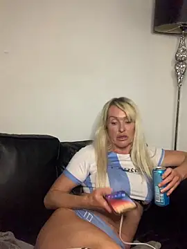 modeljadeelee online show from May 1, 10:59 pm