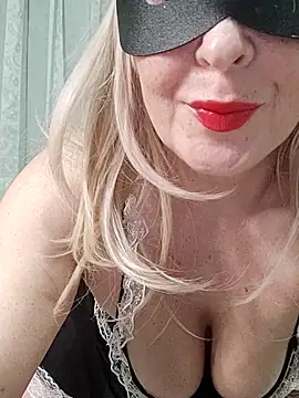 Snapshot of Vivian115 chatting on November 21, 6:51 pm Vivian115 online show from November 21, 6:51 pm