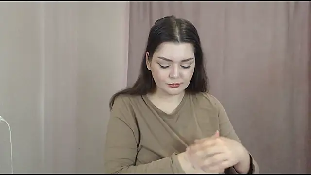 ohhhMie online show from November 2, 9:36 am