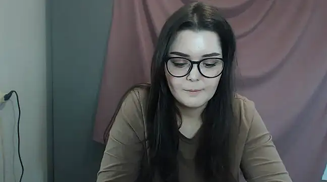 ohhhMie online show from February 13, 5:01 pm