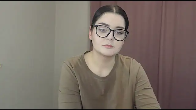 ohhhMie online show from March 1, 10:10 pm