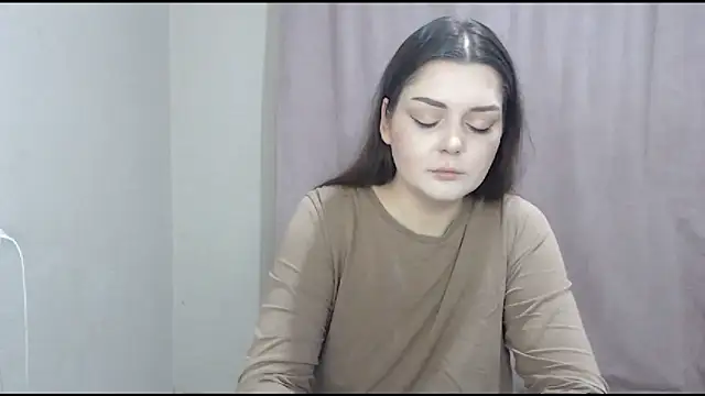 ohhhMie online show from November 16, 5:17 pm