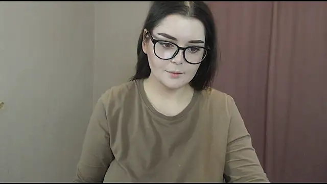 ohhhMie online show from February 28, 6:41 pm