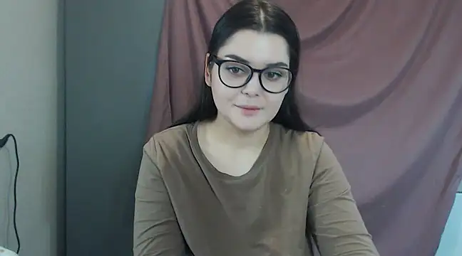 ohhhMie online show from February 6, 9:38 pm