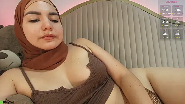 Snapshot of dalilasaadi_ chatting on July 2, 3:23 am dalilasaadi online show from July 2, 3:23 am