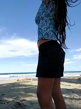 Snapshot of Luna-Natural chatting on November 14, 6:55 pm Luna-Natural online show from November 14, 6:55 pm