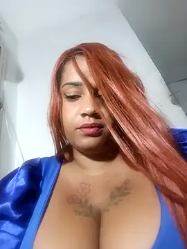 AbellaLizz online show from April 27, 7:28 am