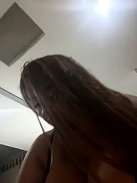 AbellaLizz online show from December 4, 7:29 am