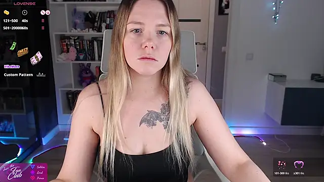 Emma Bryan online show from February 26, 8:42 pm