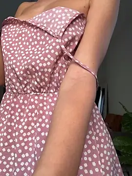 nicole 98 online show from March 1, 3:34 pm