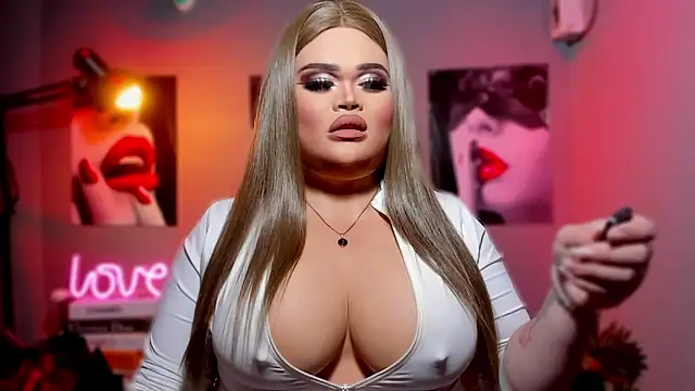 KarolinaThompson online show from September 25, 6:25 pm