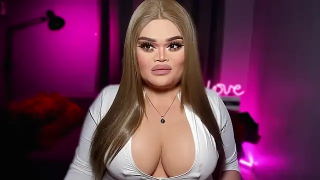 KarolinaThompson online show from March 4, 5:15 am