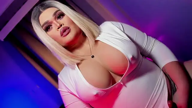 KarolinaThompson online show from March 17, 9:22 am