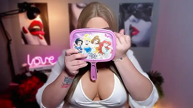 KarolinaThompson online show from October 19, 1:52 am