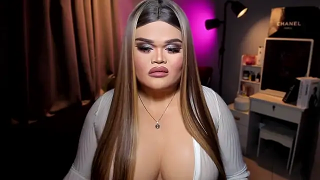 KarolinaThompson online show from December 1, 4:34 pm