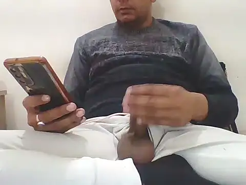 Snapshot of Kumarjay330 chatting on December 20, 1:36 pm Kumarjay330 online show from December 20, 1:36 pm