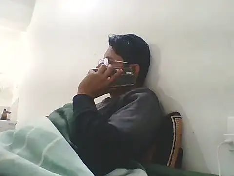 Snapshot of Kumarjay330 chatting on November 26, 3:23 pm Kumarjay330 online show from November 26, 3:23 pm