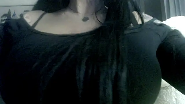 stormylana online show from April 15, 7:36 am