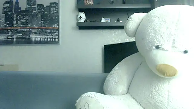 stormylana online show from April 5, 11:06 am