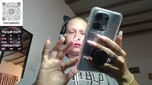 moon cat85 online show from March 6, 1:37 am