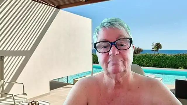 Snapshot of GrannyChrissy68 chatting on June 13, 2:48 pm GrannyChrissy68 online show from June 13, 2:48 pm