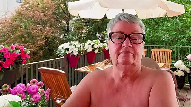 Snapshot of GrannyChrissy68 chatting on July 7, 1:36 pm GrannyChrissy68 online show from July 7, 1:36 pm