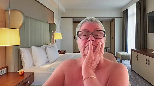 Snapshot of GrannyChrissy68 chatting on June 9, 1:23 pm GrannyChrissy68 online show from June 9, 1:23 pm