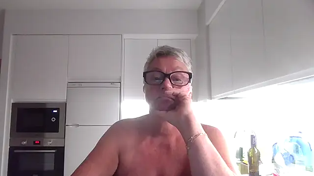 GrannyChrissy68 online show from October 10, 8:53 pm