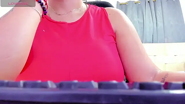 sweetfabianaxl online show from March 13, 7:30 pm