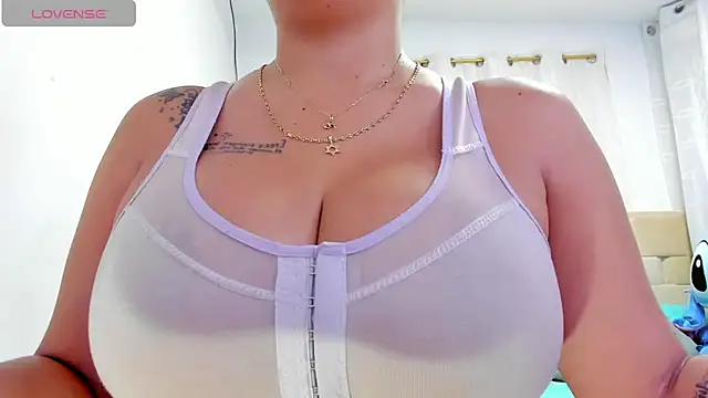 sweetfabianaxl online show from March 20, 7:59 pm