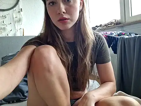 Snapshot of RubyRubin chatting on February 3, 2:13 pm RubyRubin online show from February 3, 2:13 pm