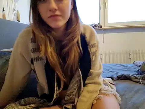 Snapshot of RubyRubin chatting on December 17, 2:55 pm RubyRubin online show from December 17, 2:55 pm