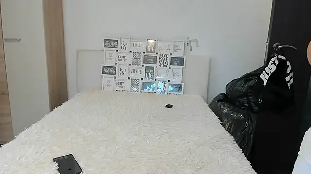 Snapshot of sweetemy4u chatting on June 2, 6:57 am sweetemy4u online show from June 2, 6:57 am