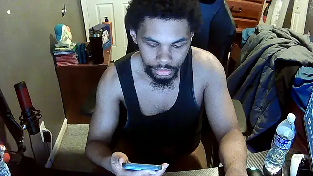Snapshot of Neovergil0 chatting on January 27, 6:30 am Neovergil0 online show from January 27, 6:30 am