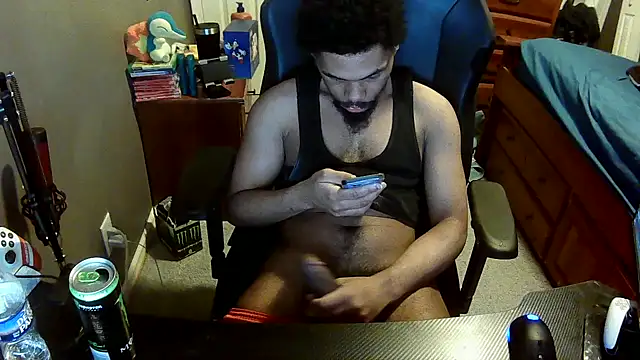 Snapshot of Neovergil0 chatting on January 18, 12:46 am Neovergil0 online show from January 18, 12:46 am