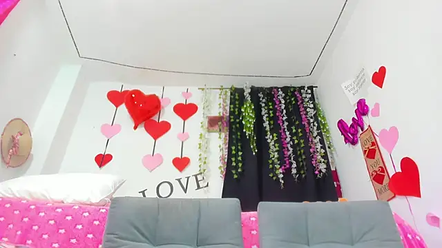 Snapshot of samantha__smile chatting on June 10, 10:49 am samantha smile online show from June 10, 10:49 am